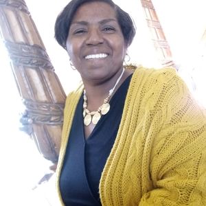 Meet your Posher, Evelyn